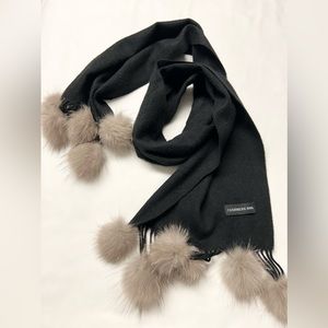 Beautiful 100% cashmere scarf with fur, made in Italy